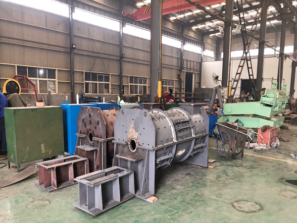 臥式混合機(jī)的種類有哪些？特點(diǎn)及適用范圍是什么？